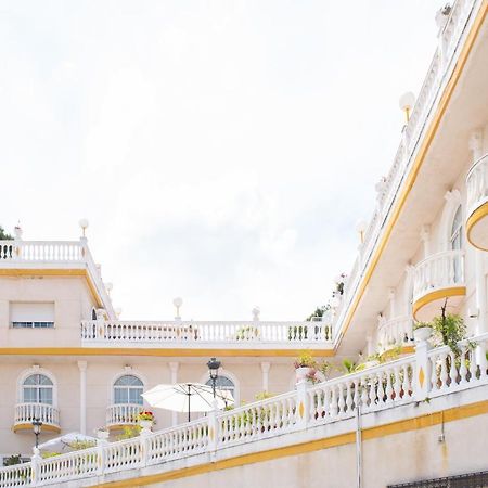Hotel Hidalgo Martos Bagian luar foto