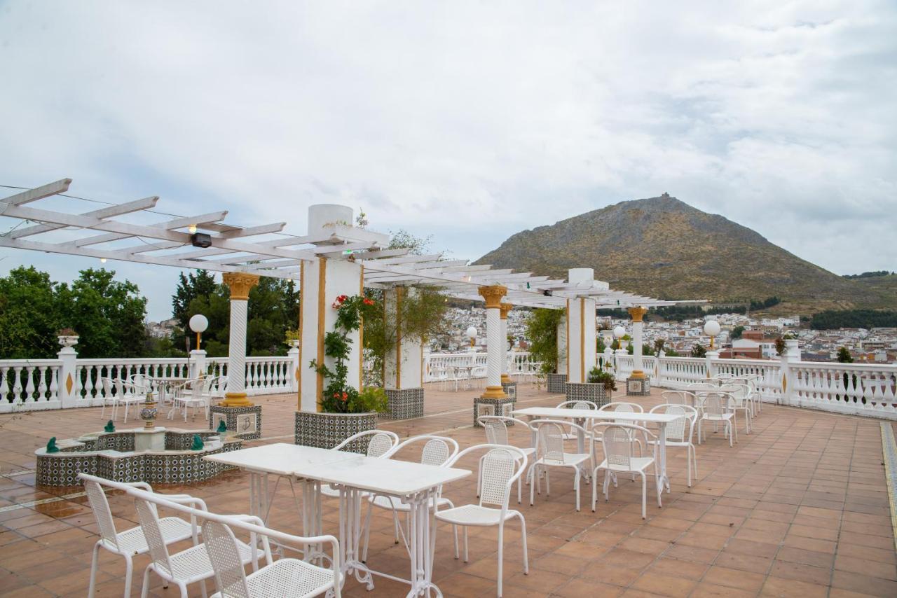 Hotel Hidalgo Martos Bagian luar foto